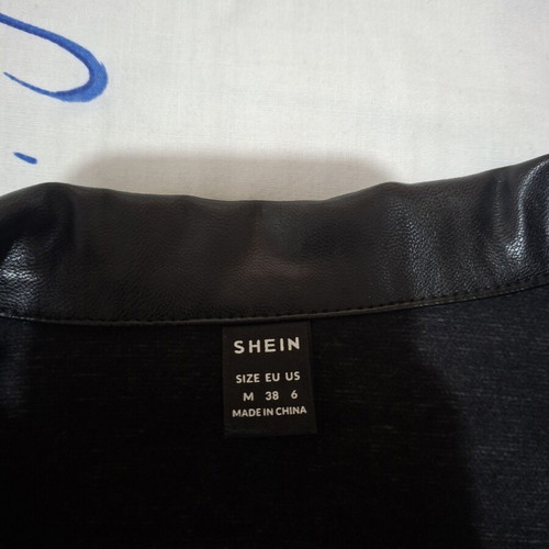 Κοντό μαύρο μπουφάν δερματίνη Shein cropped bomber, σαν καινούργιο, μέγεθος Μ
