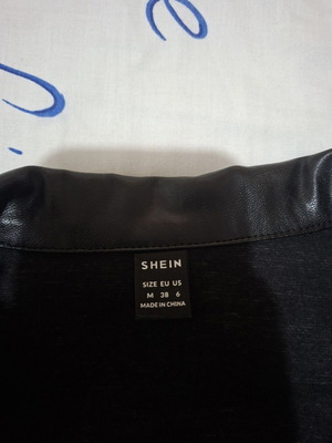 Κοντό μαύρο μπουφάν δερματίνη Shein cropped bomber, σαν καινούργιο, μέγεθος Μ