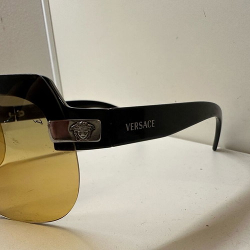Versace women's sunglasses used, very good condition