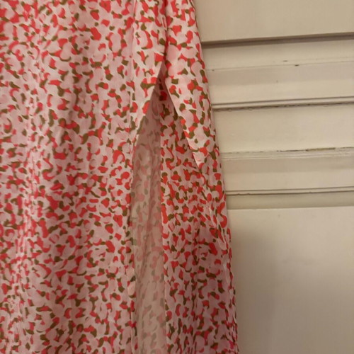 Never Fully Dressed set top and Jaspre wrap skirt like new, multicolor