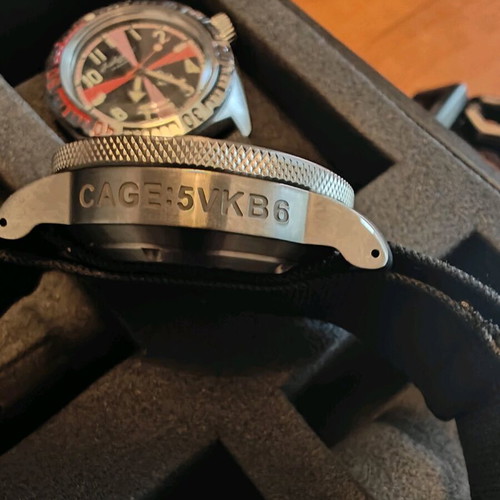 LSA Maratac Titanium 300m dive watch like new, men's