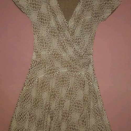 Women's summer dress new, brown with white pattern, size M