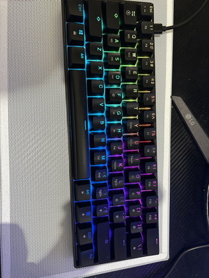 Gaming keyboard with blue switches like new