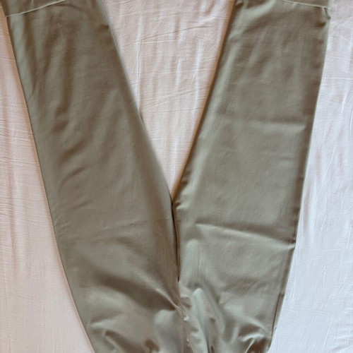 Suit set like new, olive color, sizes M and L