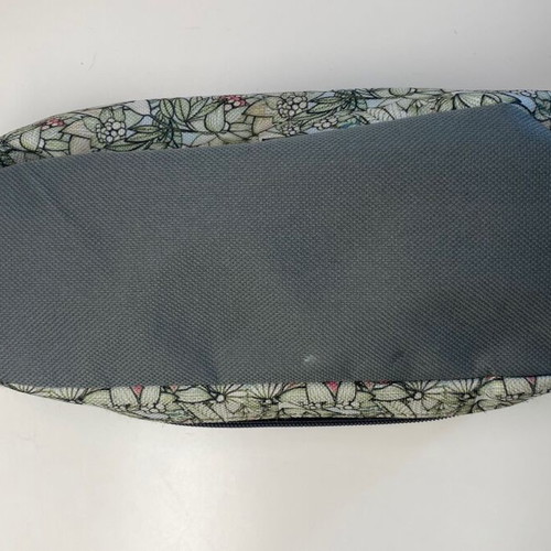 Lady Desidia Barrel Pencil Case like new