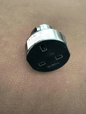World Travel Plug Adapter like new