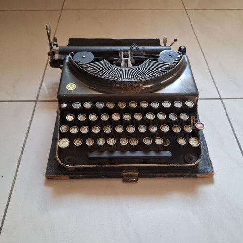 Smith Premier typewriter with Greek keyboard, vintage collectible
