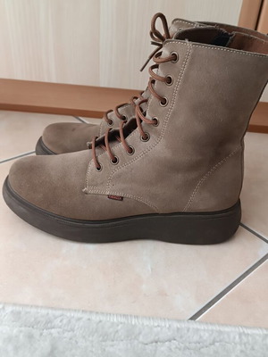 Μποτάκια Ragazza σαν καινούργια, καστόρινα, χρώμα πούρου, μέγεθος 39