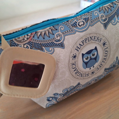 Toiletry bag new with mirror