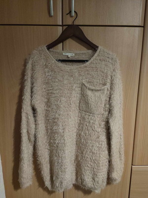 Fuzzy sweater used, nude, one size