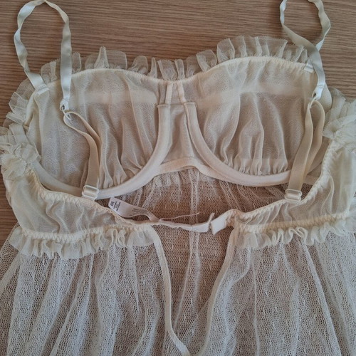 Victoria's Secret Babydoll lingerie size 36B like new, white