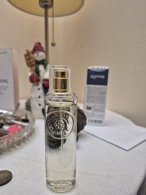 Roger&Gallet Γυναικεία Κολώνια 30 ml Σαν Καινούργιο Με Λουλουδένιο Άρωμα