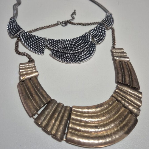Set of necklaces, gold and silver color