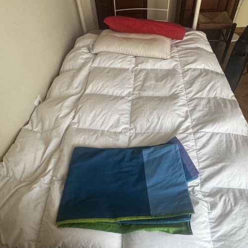 Half-double bed with mattress