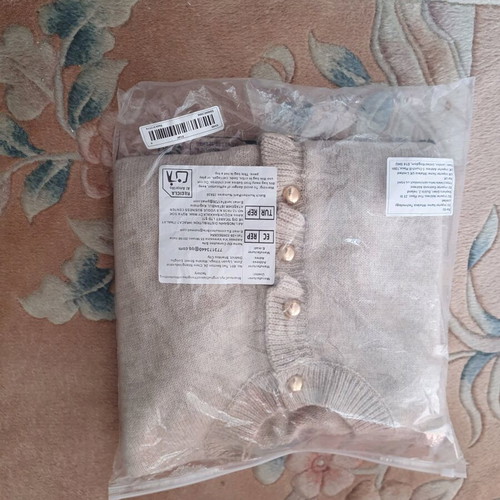 Knitted blouse medium new, beige