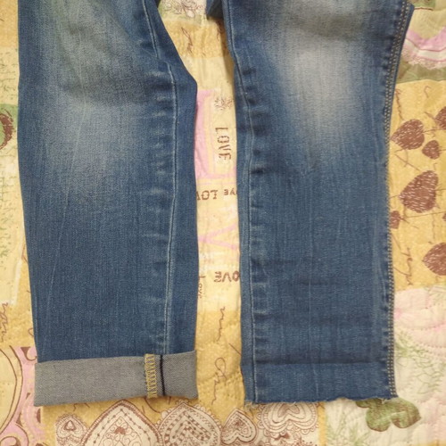 Guess women's skinny jeans, blue denim, size S