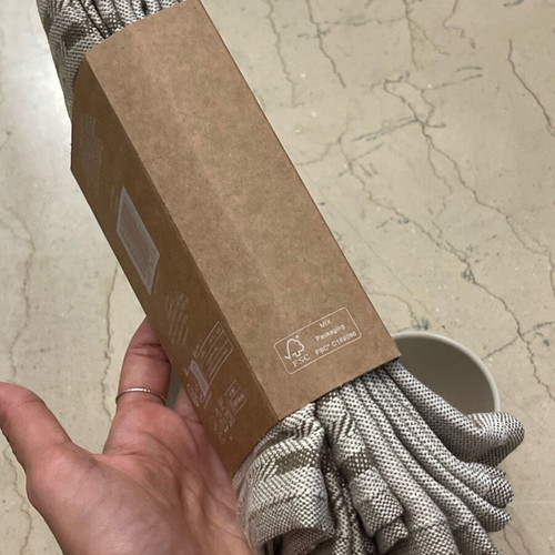 Nespresso 2 lungo cups and 2 towels new with box and gift bag