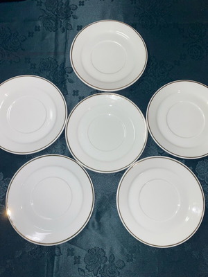 Set of 6 hard porcelain plates IONIA like new