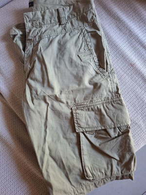 Prince Oliver men's cargo shorts cotton khaki like new size 48