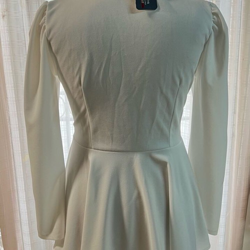 White blouse with buttons and ruffles, Small, new
