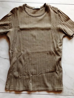 Marks & Spencer ribbed short-sleeve t-shirt like new, khaki, size M