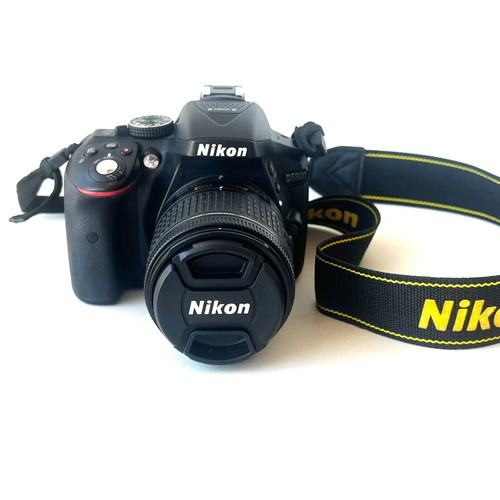 Nikon D5300 AF-P 18-55mm DSLR camera kit