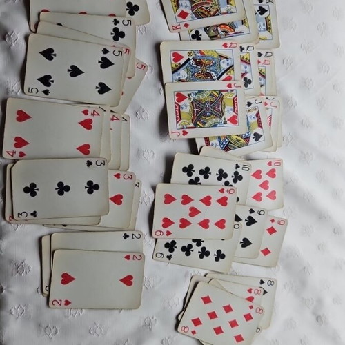 Hamilton playing cards used, 2 decks with box