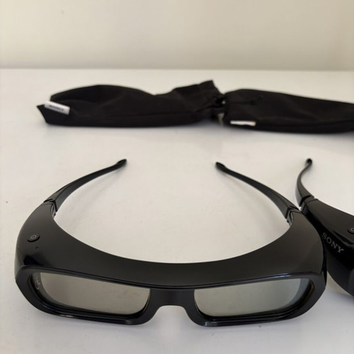 Sony TDG-BR250 3D glasses, 2 pairs with cases, USB rechargeable