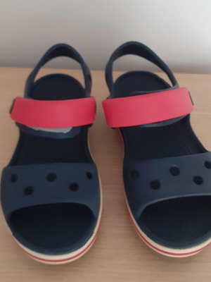 Crocs kids waterproof sandals like new, size 27-28, blue and red