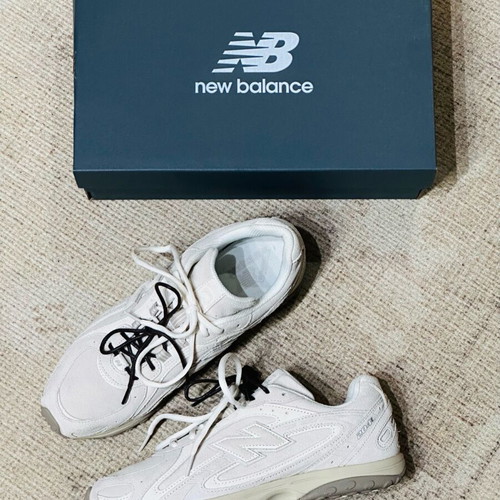 New Balance 204L sneakers new, size 42