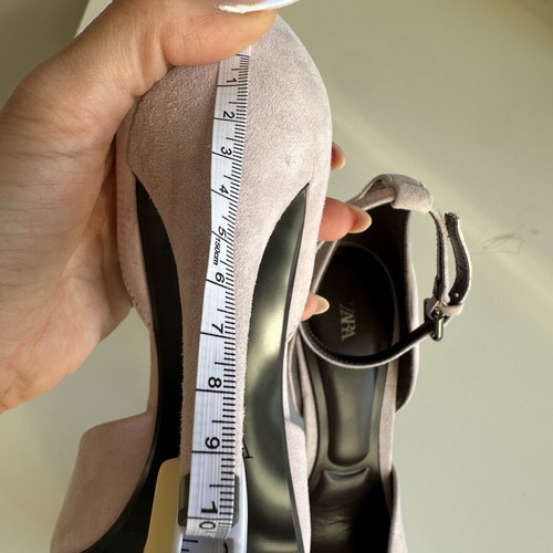 Zara suede leather pumps with ankle strap size 40, new, pink beige