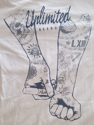 Paco & Co Legend Unlimited off-white t-shirt like new, men's L