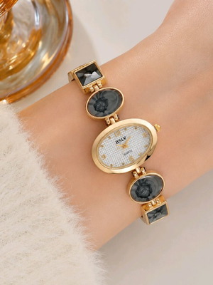 Women’s Elegant Gold Style Watch new with Black Details