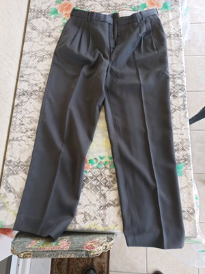 Men's pants used size 42 gray with defect on belt loop