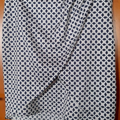 H&M midi skirt white with blue patterns like new, size 40