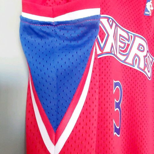 Mitchell and Ness Allen Iverson 1996-97 Swingman Jersey new
