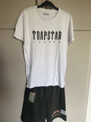 Kids set black and white like new, t-shirt and shorts