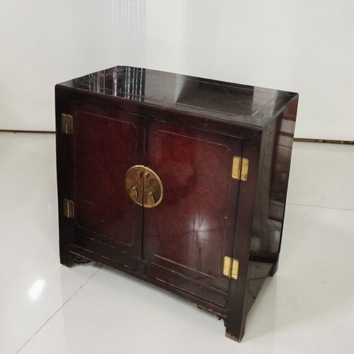 Chinoiserie cabinet used, mahogany and burl, 1980s vintage