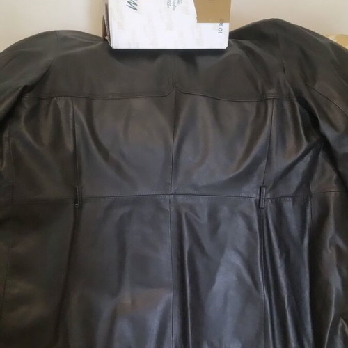 Leather jacket black like new, size N46-50