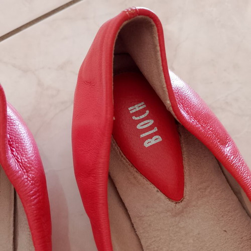 Bloch leather ballerinas size 38 like new