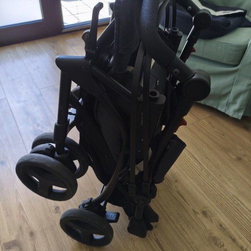 Inglesina Espresso stroller used with hood and footmuff