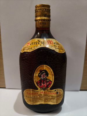 Sandy Macdonald Special Blended Scotch Whisky like new, collectible crackle decanter 1960-1970