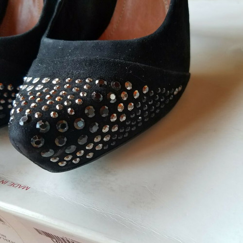 Schutz leather pumps size 39 black like new
