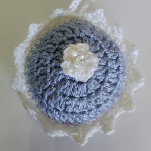 Knitted ornaments new, diameter 12-11-10 cm
