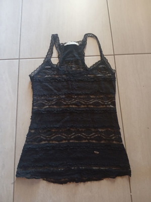 BSB lace elastic black t-shirt like new, size M