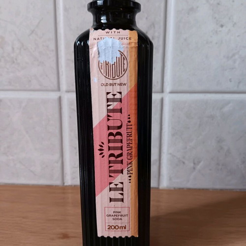 Le Tribute soda bottle 200 ml like new