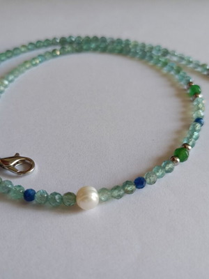 Apatite and pearl necklace handmade, new