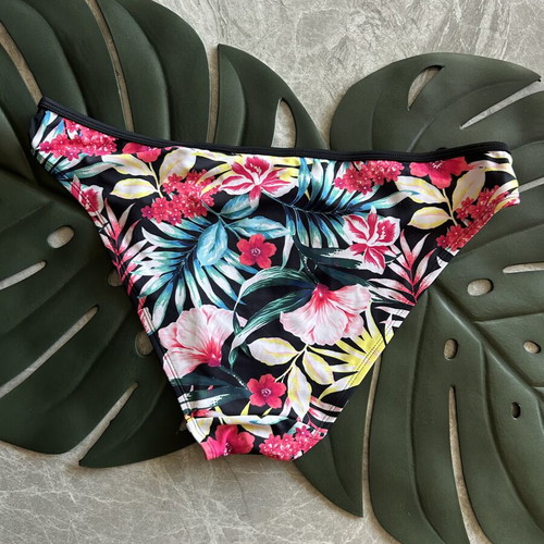 Bikini swimsuit size M, multicolor