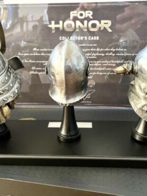 Warrior helmets miniatures like new