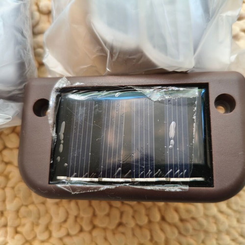 Solar outdoor LED lights set of 8, new